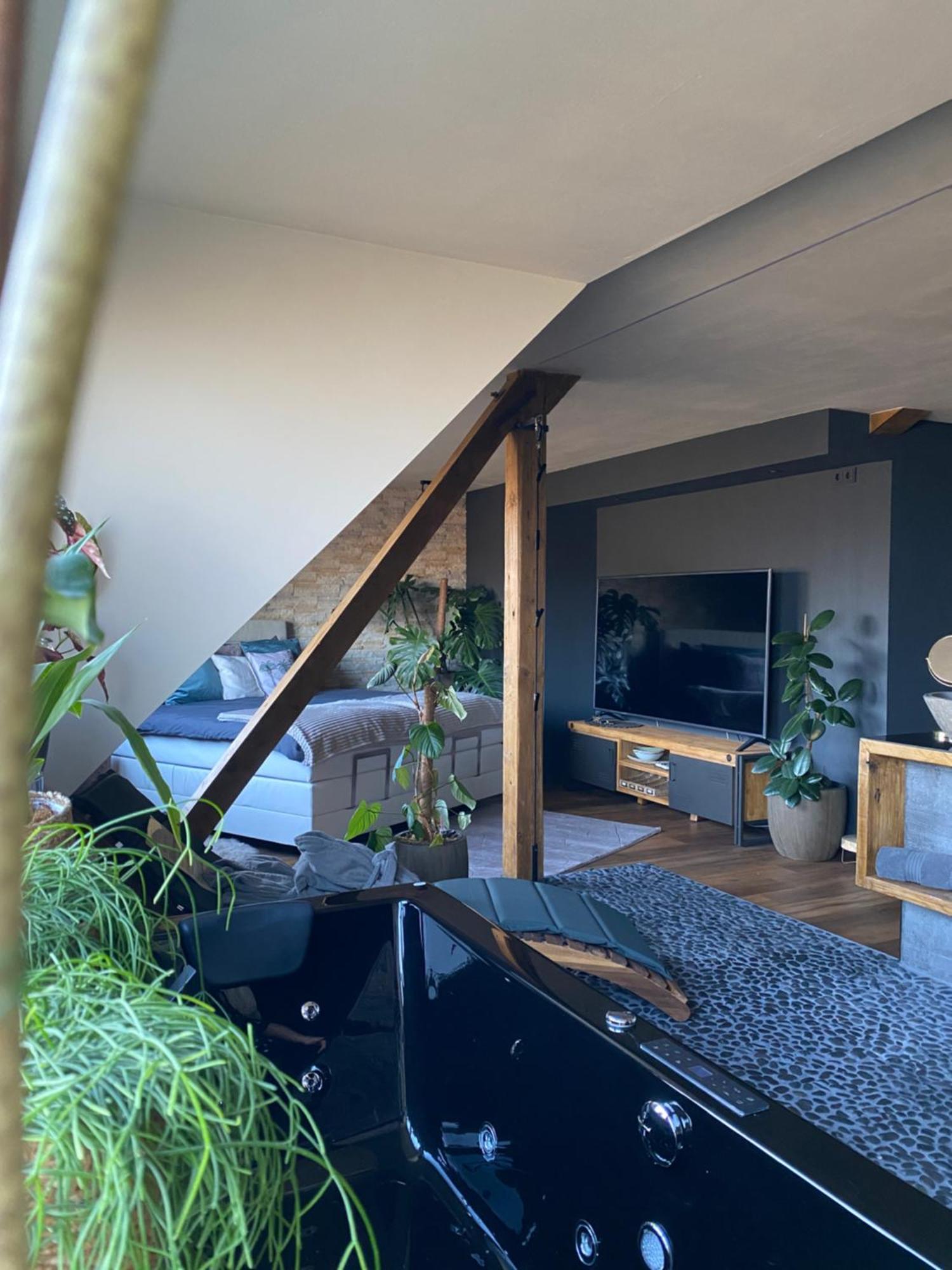 Private Wellness Suiten Mit Whirlpool Essen Extérieur photo