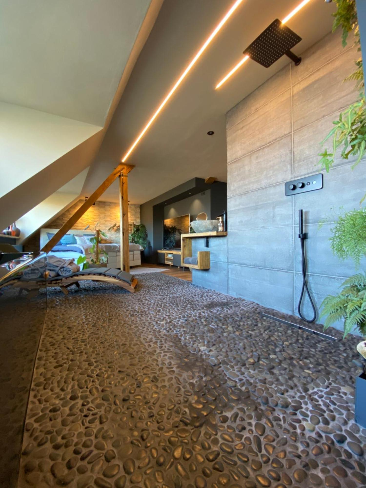 Private Wellness Suiten Mit Whirlpool Essen Extérieur photo